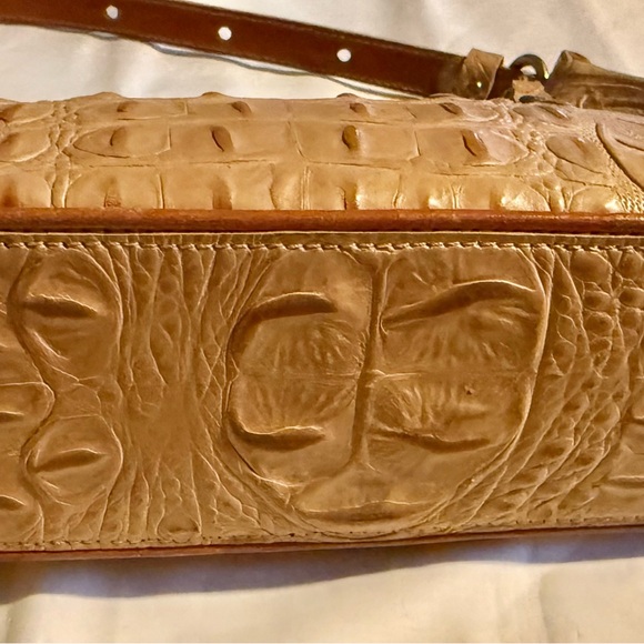 Brahmin Vintage hand tooled floral leather shoulder bag - Picture 3 of 9